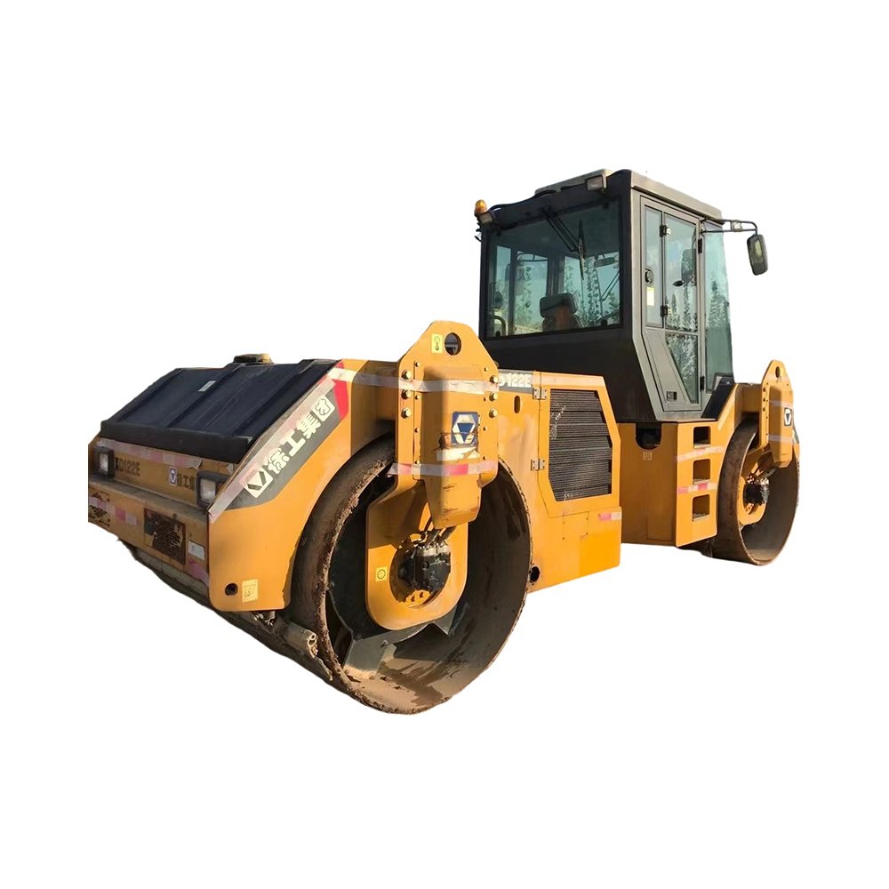 USED The XCMG XD122 ROLLER