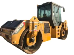 USED The XCMG XD122 ROLLER
