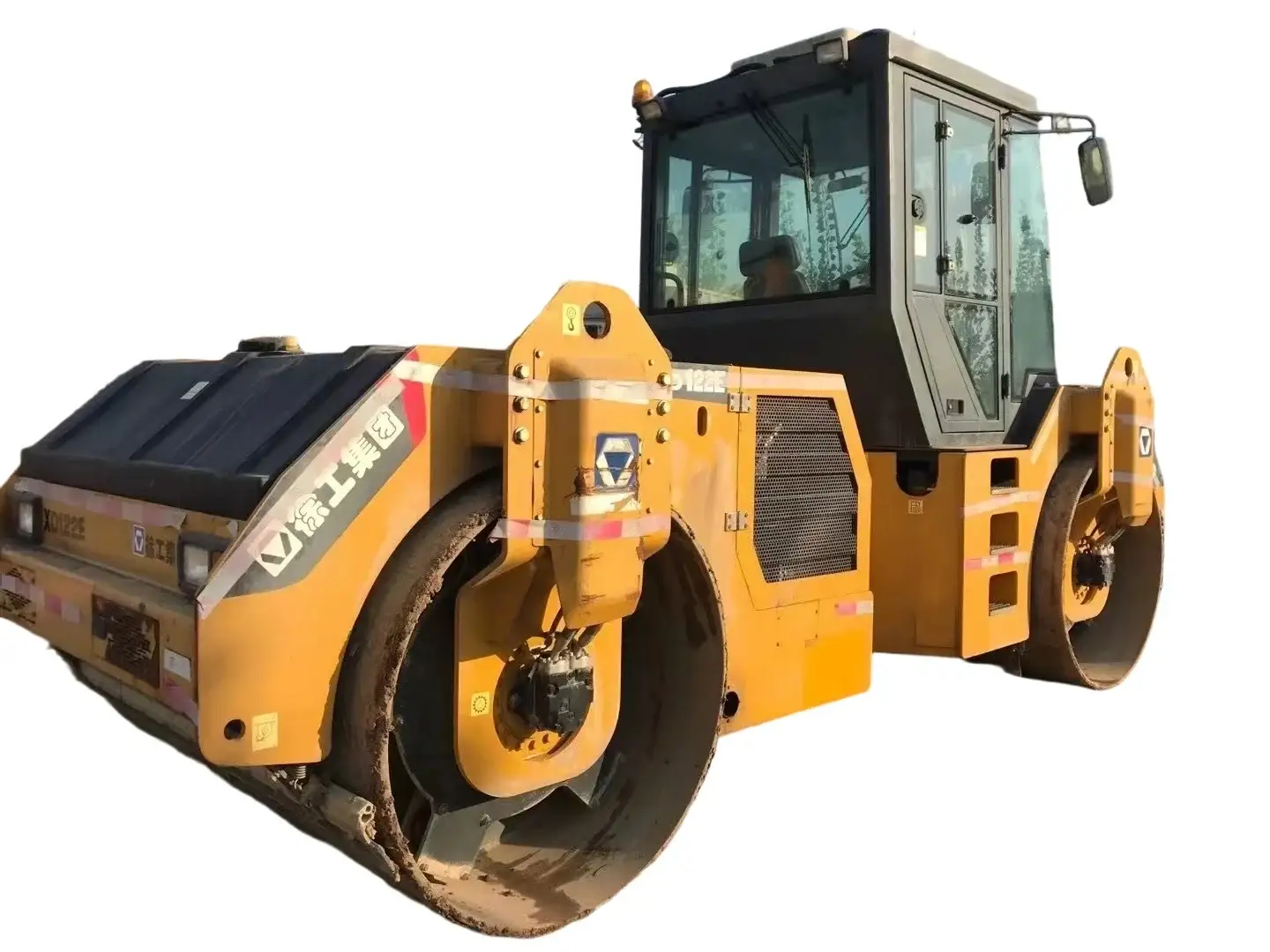 USED The XCMG XD122 ROLLER